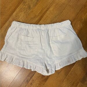 American Eagle women’s M ruffle shorts